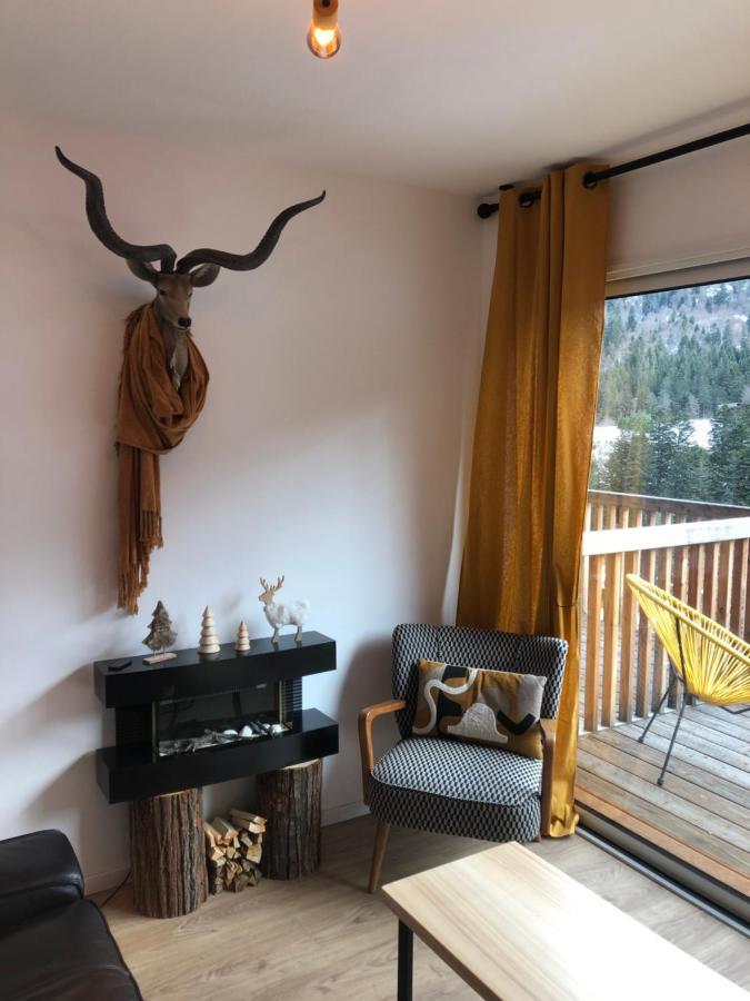 Appartement Aux Pieds Des Pistes De Ski Laveissière Exteriör bild