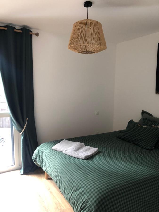 Appartement Aux Pieds Des Pistes De Ski Laveissière Exteriör bild