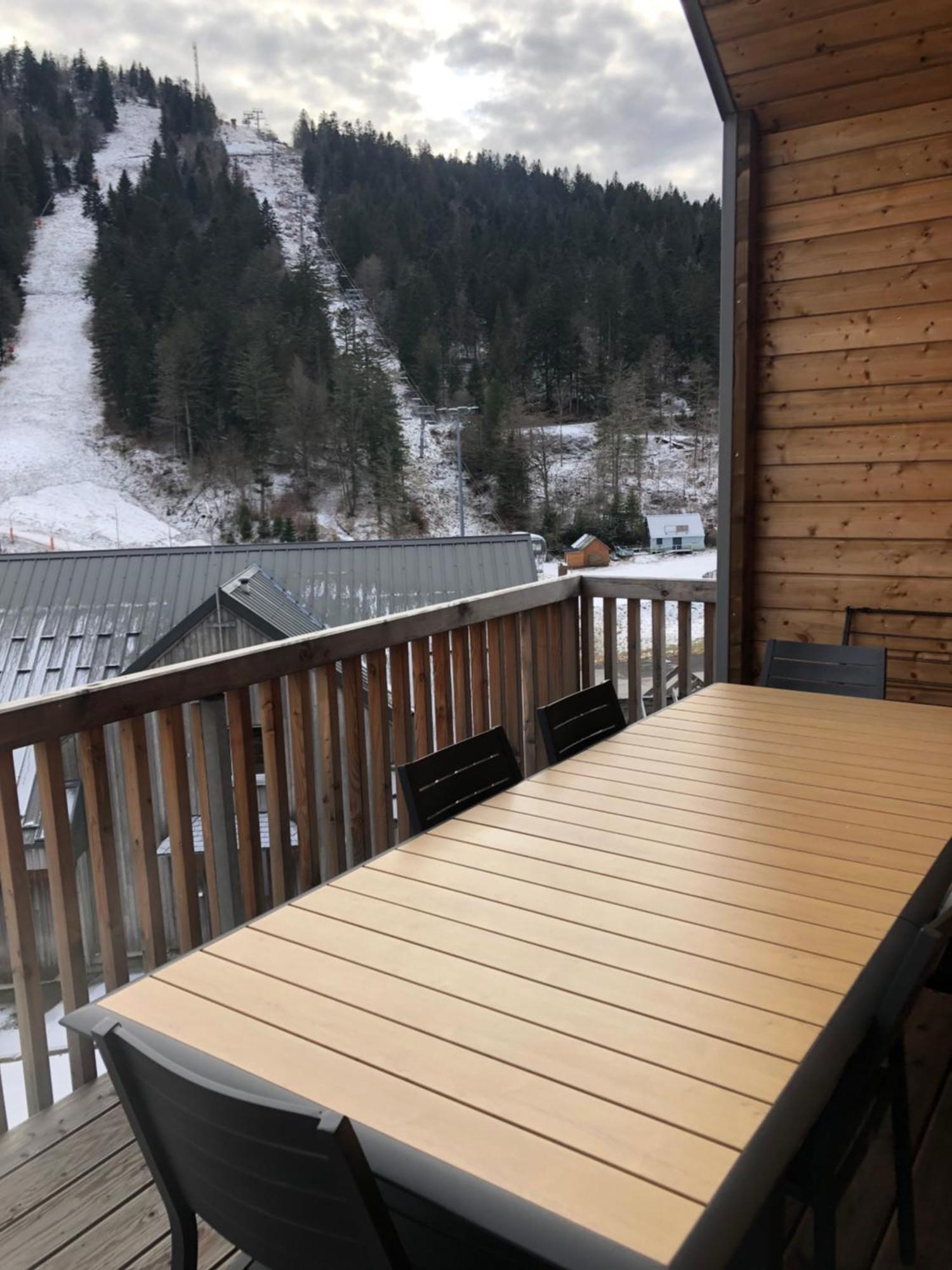 Appartement Aux Pieds Des Pistes De Ski Laveissière Exteriör bild